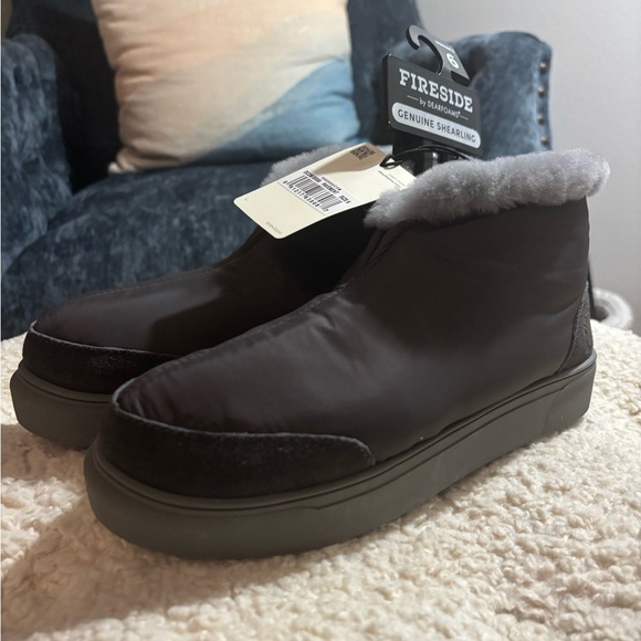 FIRESIDE BY DEARFOAMS Women's Byron Bay Shearling Slipper, size 6 NEW! NWTS - Picture 1 of 7